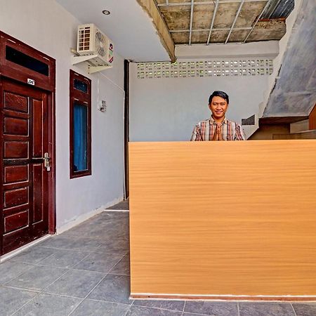 Super Oyo 91497 Waskita Residence Syariah Jambi Buitenkant foto
